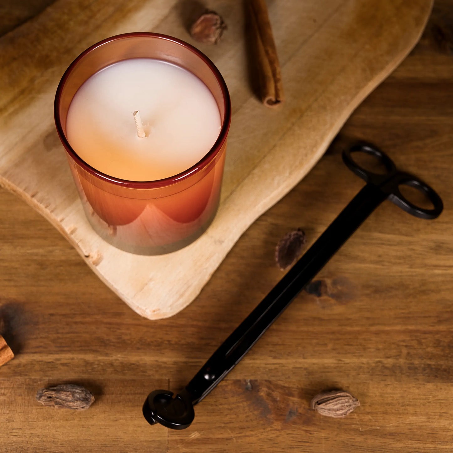 Sandalwood, Scented coconut wax (200 ml)