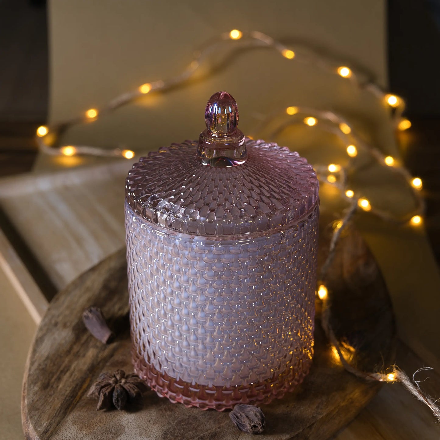 Scented coconut wax (340 ml jar) - Pink

Fragrance - Eternal Roses