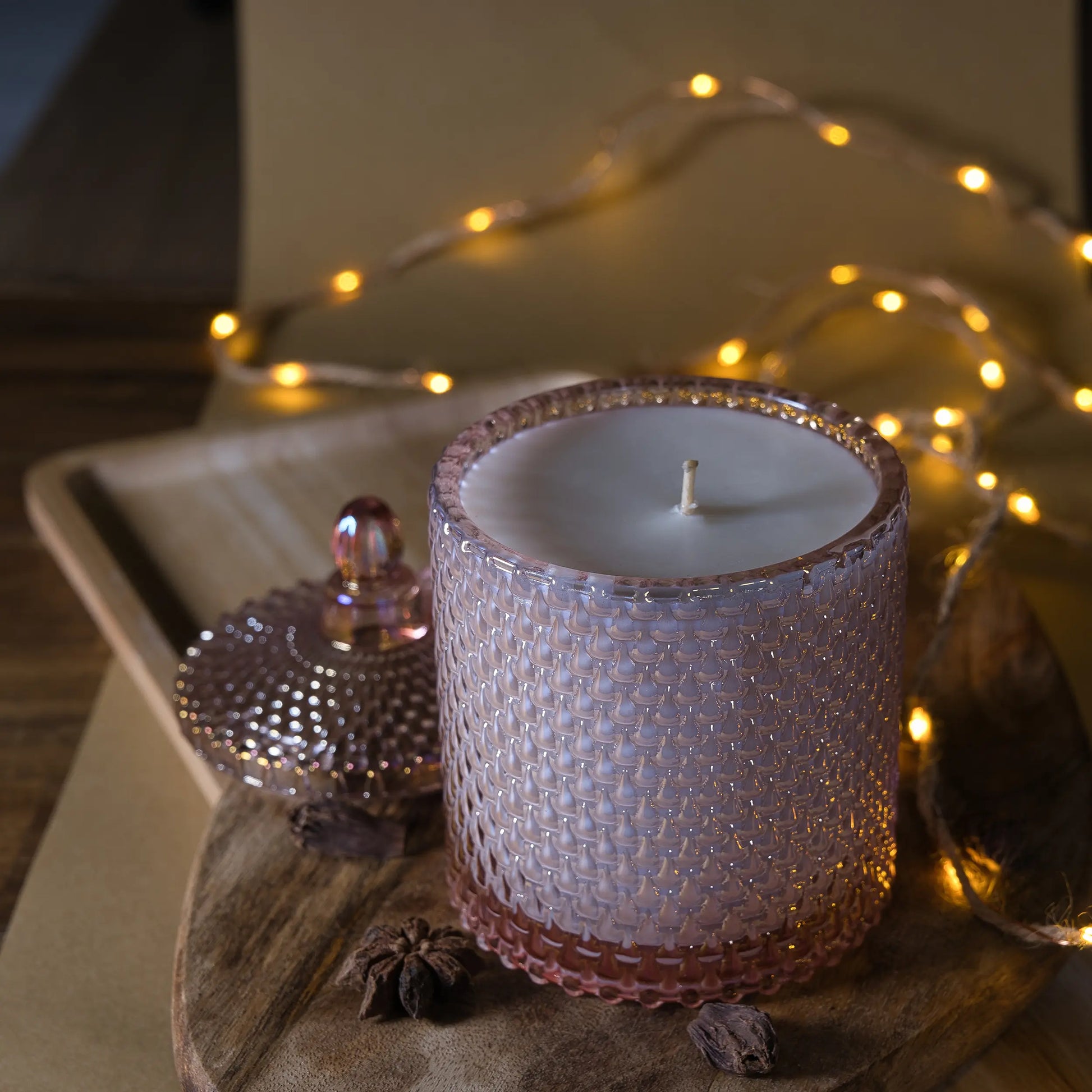 Scented coconut wax (340 ml jar) - Pink

Fragrance - Eternal Roses