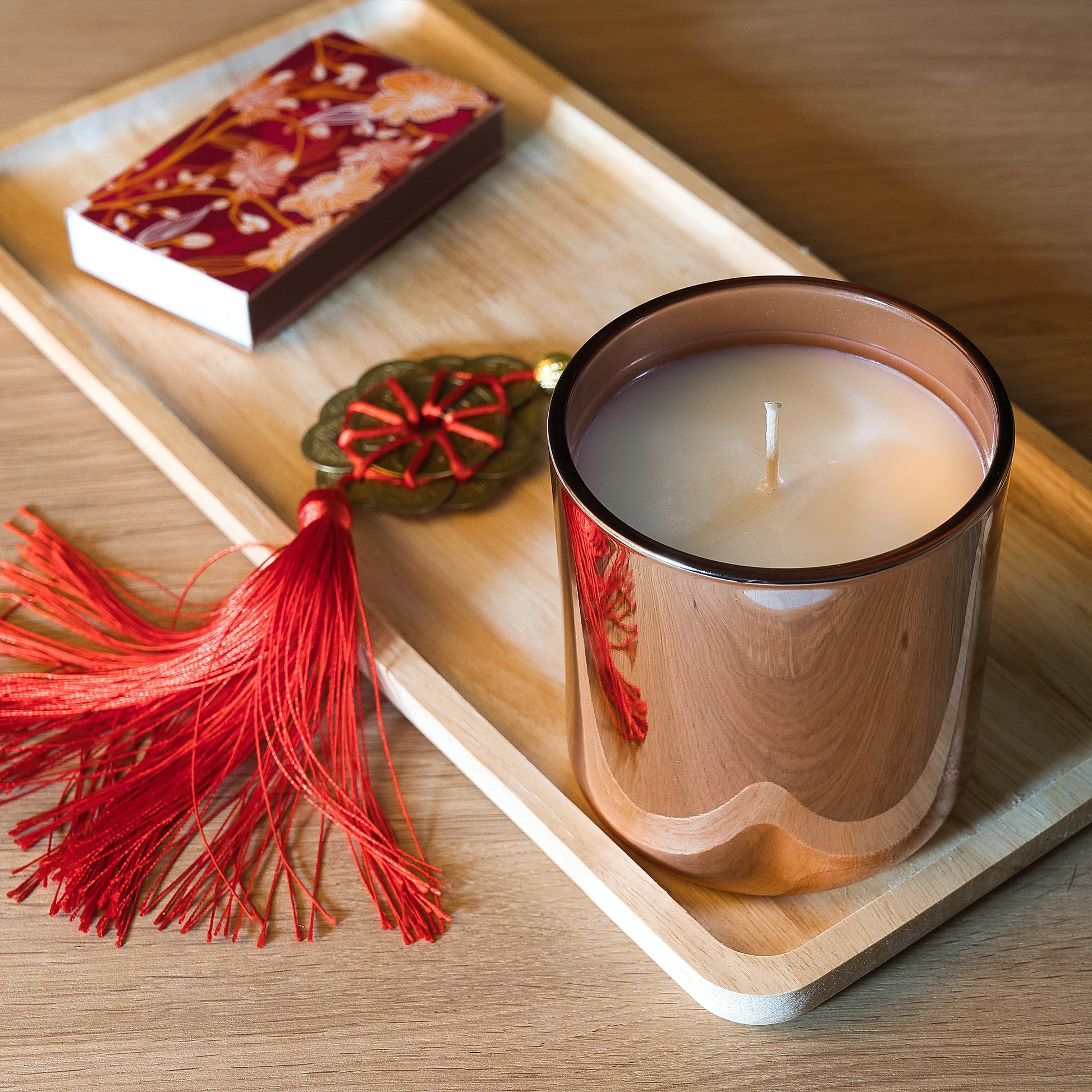 Scented coconut wax (390 ml jar) - Rose Gold

Fragrance - A musky, woody scent with a warm and sensual depth, balanced by fresh, floral, and spicy highlights.