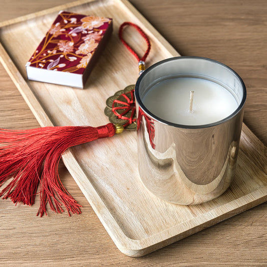 Scented coconut wax (390 ml jar) - Silver&nbsp;

Fragrance - A musky, woody scent with a warm and sensual depth, balanced by fresh, floral, and spicy highlights.