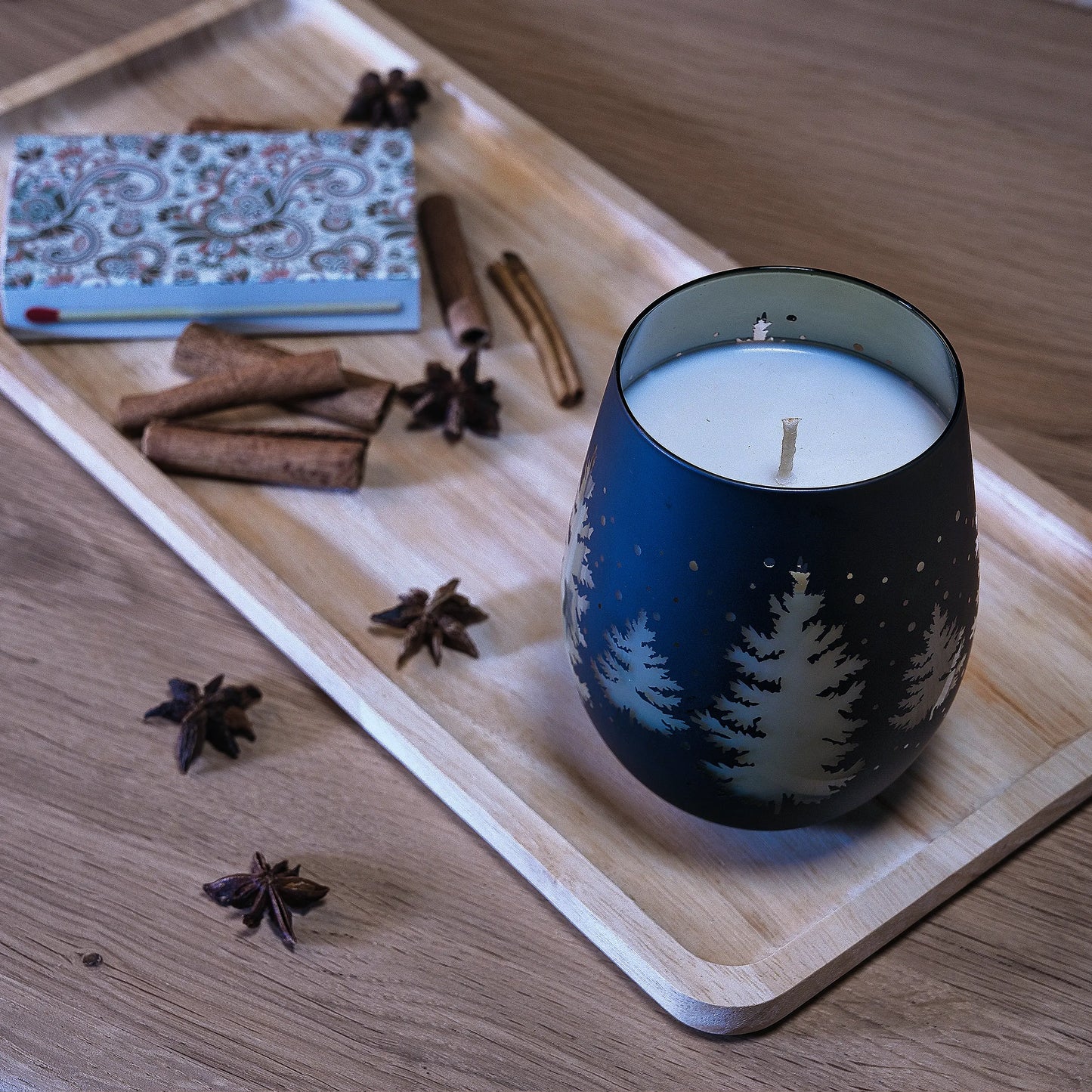 Scented coconut wax Xmas (450 ml jar) - Black