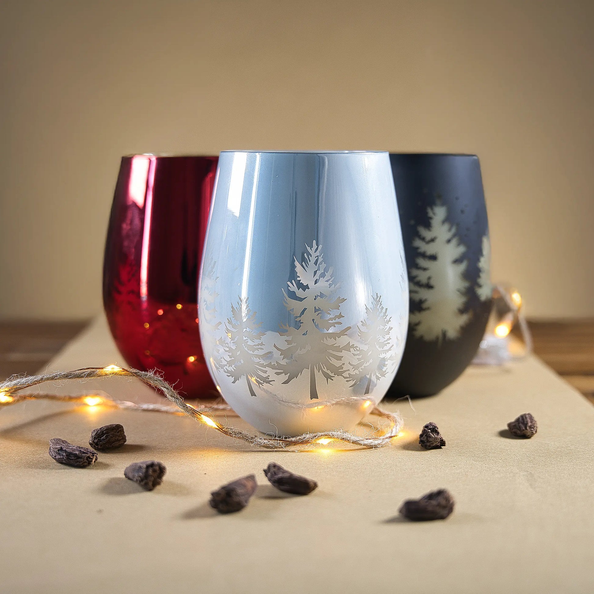 Scented coconut wax Xmas (450 ml jar) - Silver

Fragrance - Landes Pine